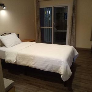 Little Guest House Hotel